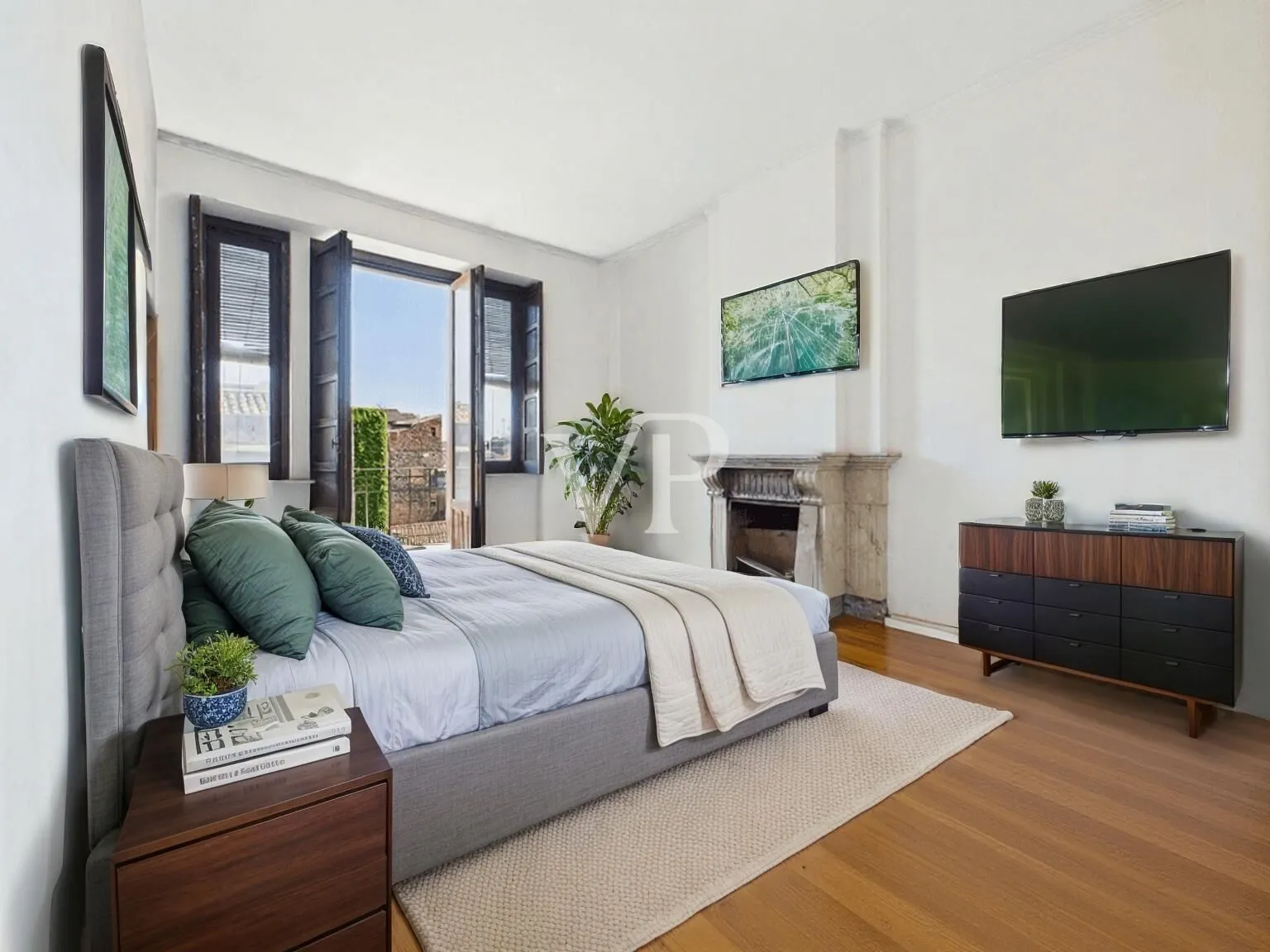 Elegante Attico su Due Piani con Terrazzo in Zona Esclusiva di Catania