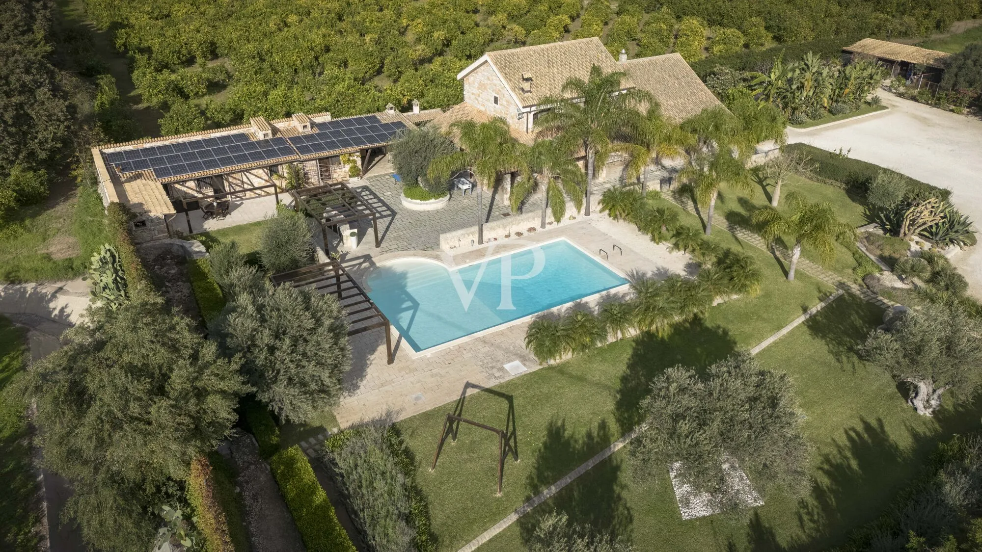 Prestigious farmhouse from 1895