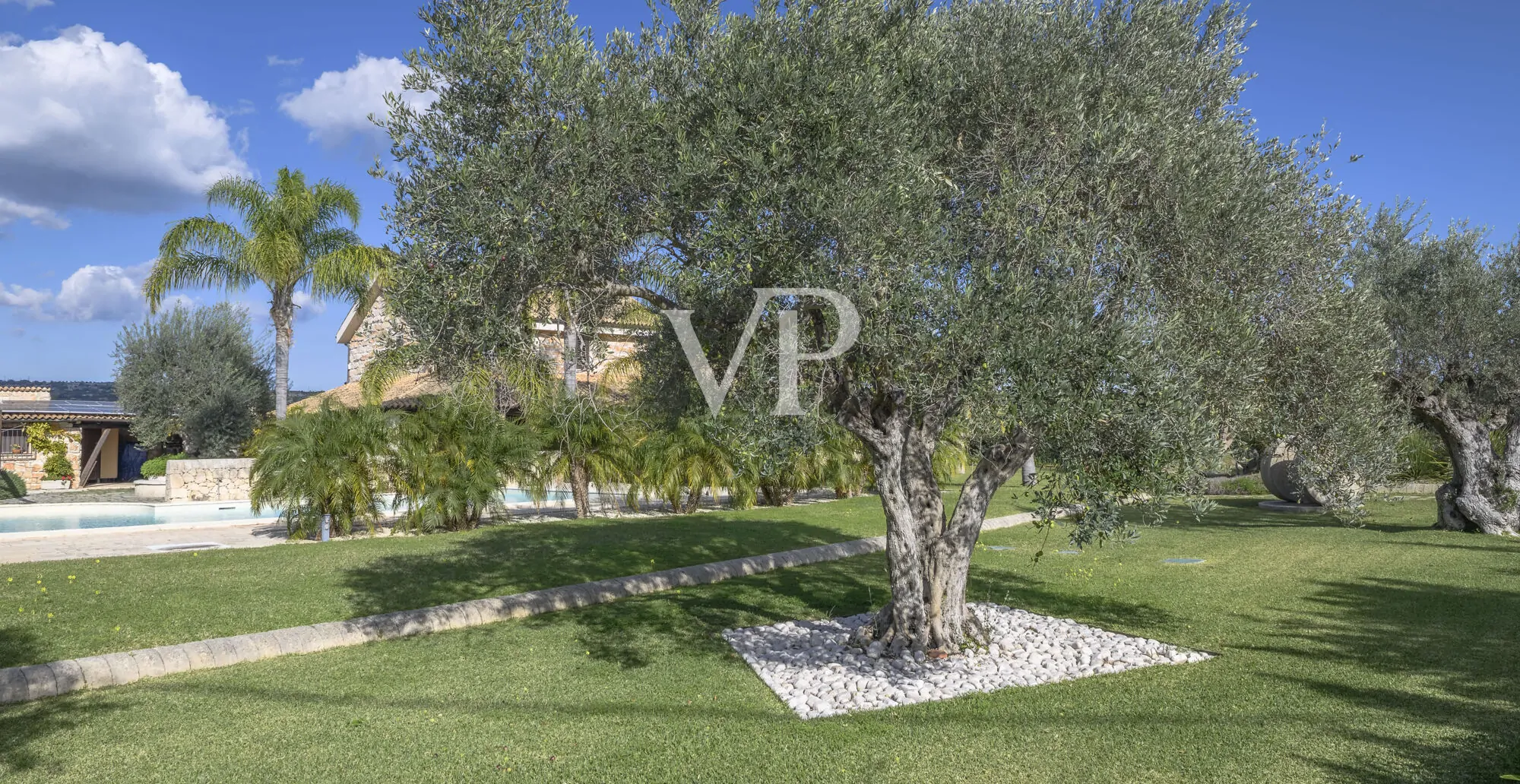 Prestigious farmhouse from 1895