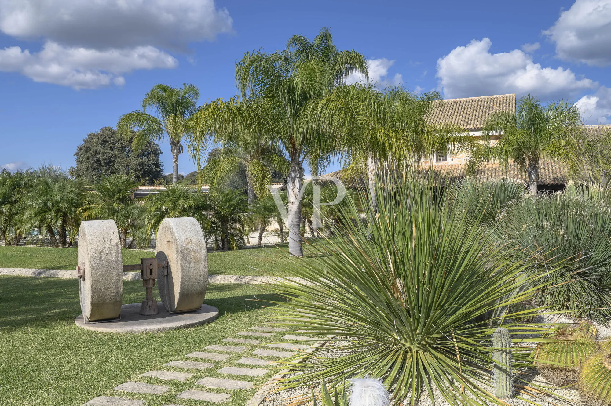 Prestigious farmhouse from 1895