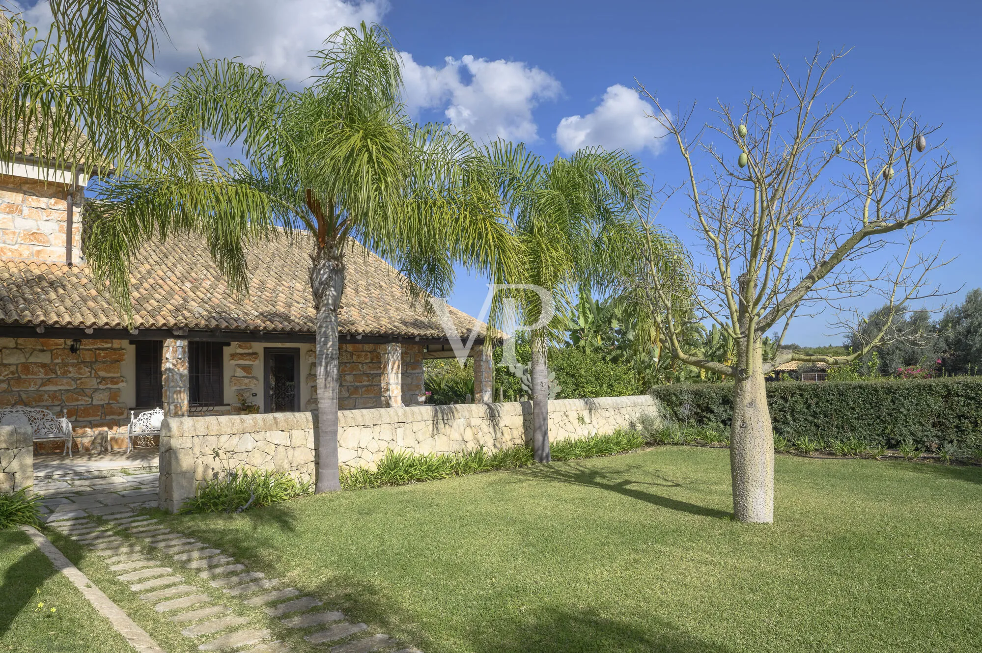 Prestigious farmhouse from 1895