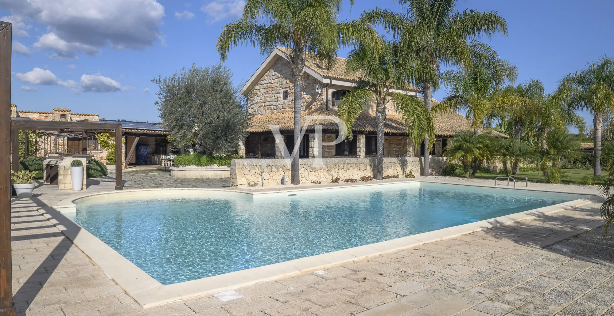 Prestigious farmhouse from 1895