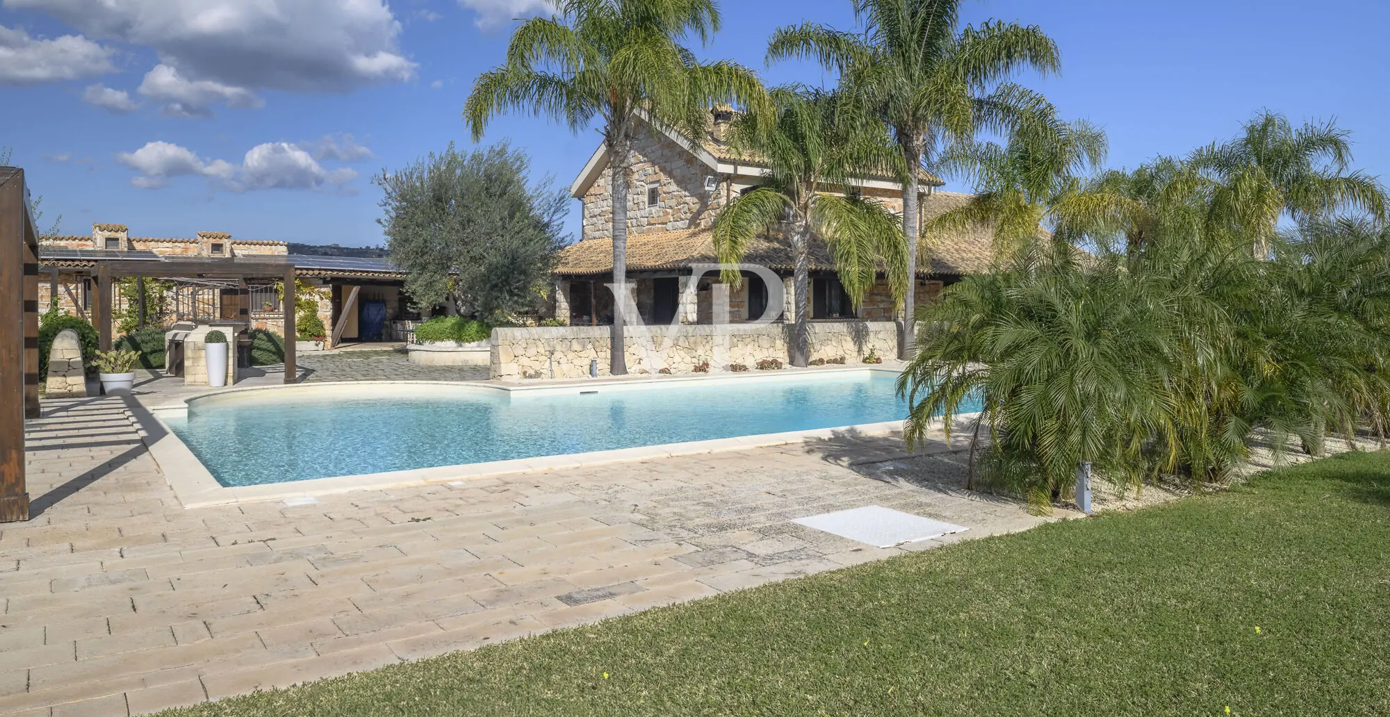 Prestigious farmhouse from 1895