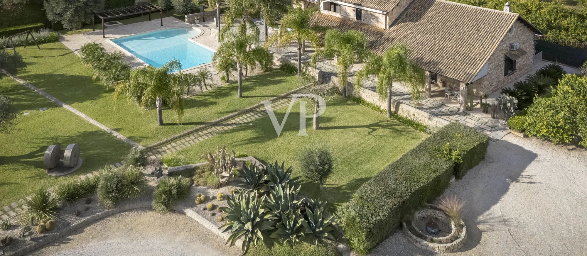 Prestigious farmhouse from 1895