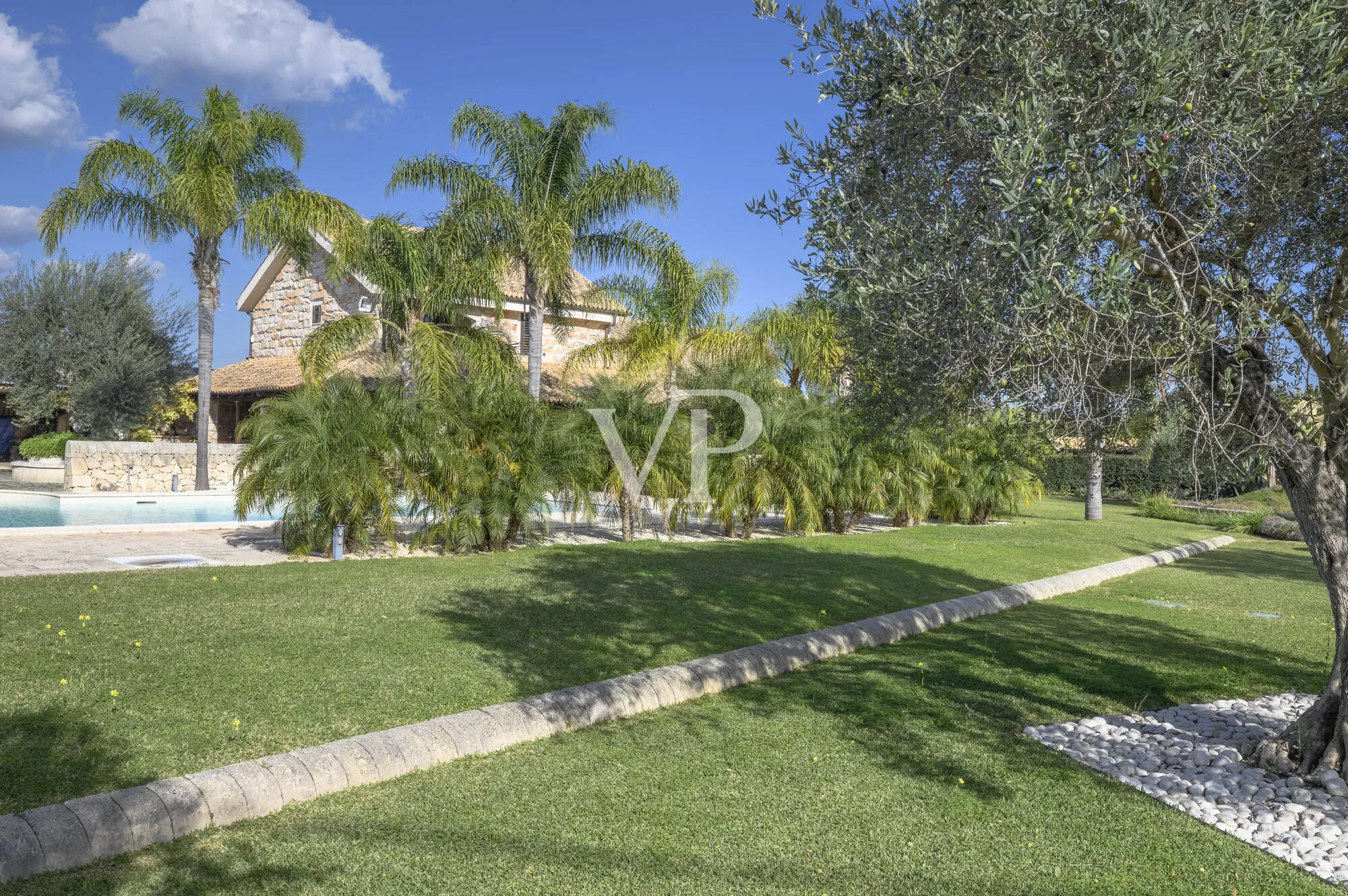 Prestigious farmhouse from 1895