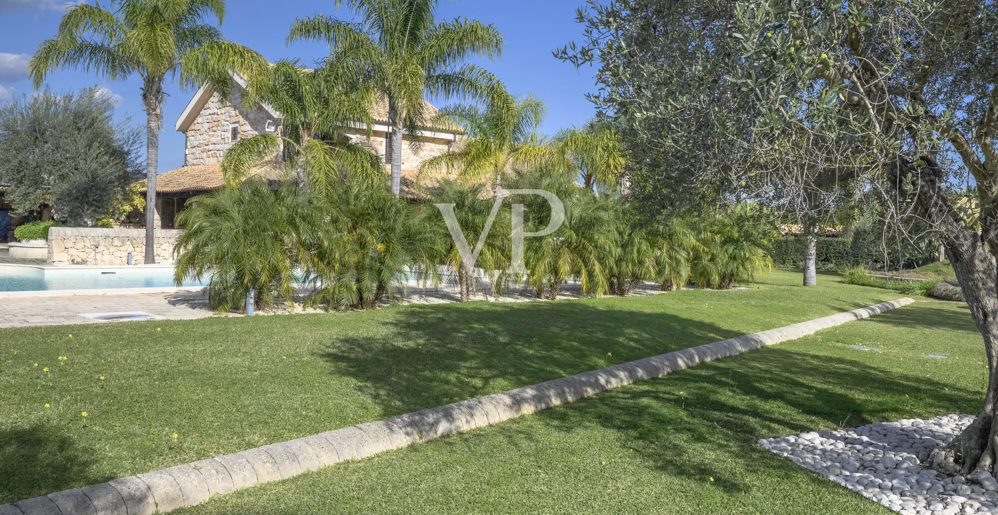 Prestigious farmhouse from 1895