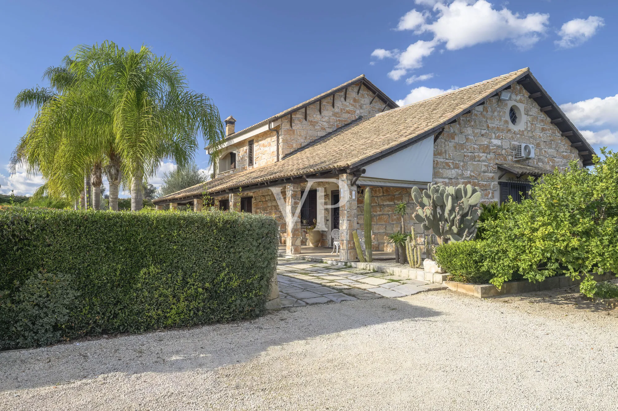 Prestigious farmhouse from 1895