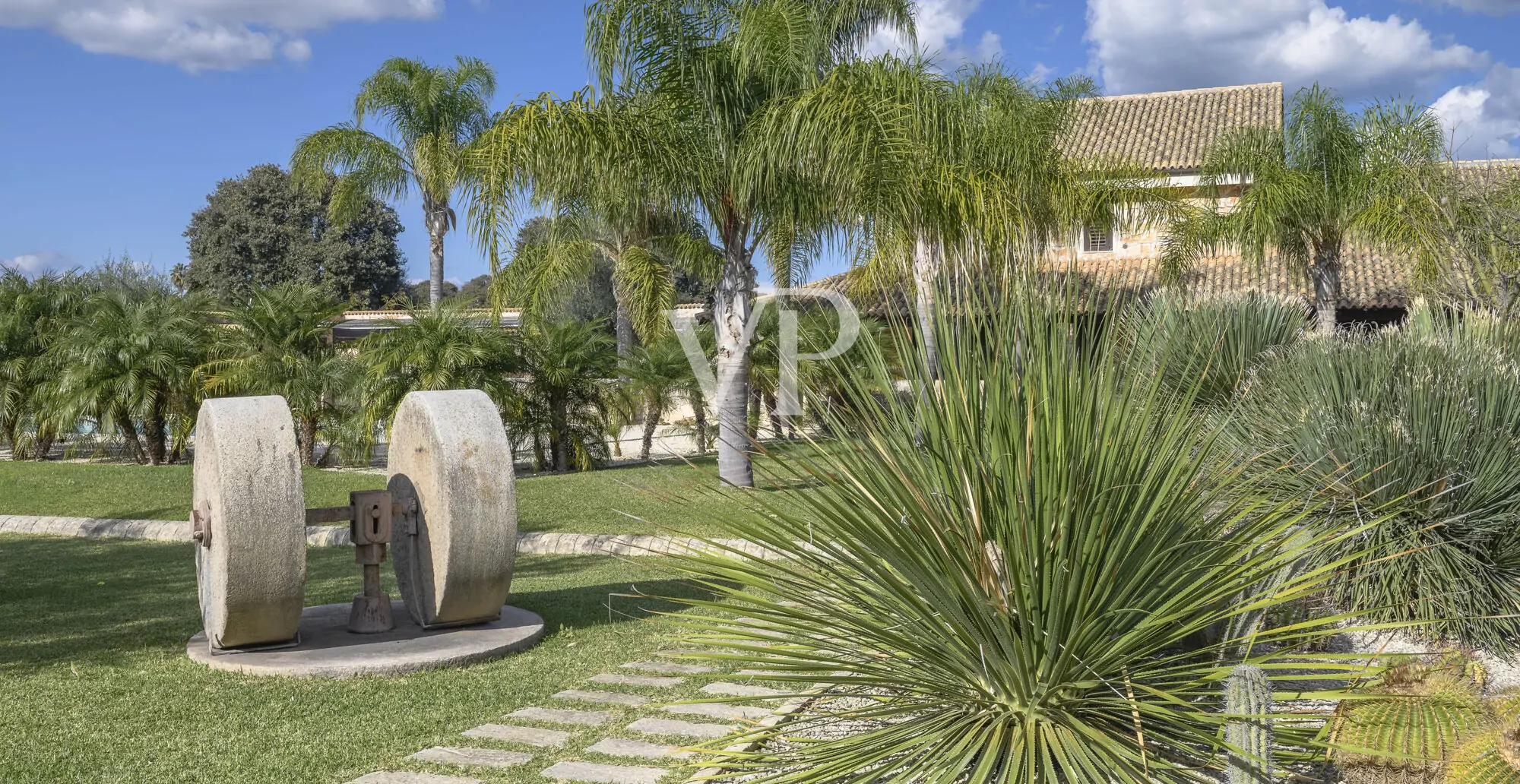 Prestigious farmhouse from 1895