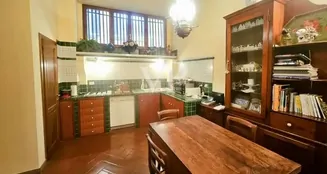 von_poll_real_estate_property_IT254152614_image_6