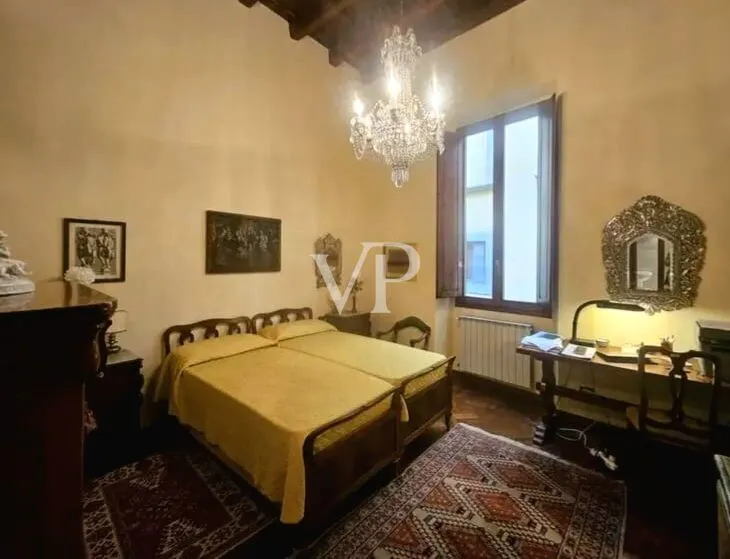 Very Central High Representative Apartment