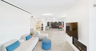 von_poll_real_estate_property_IT252942619_image_6