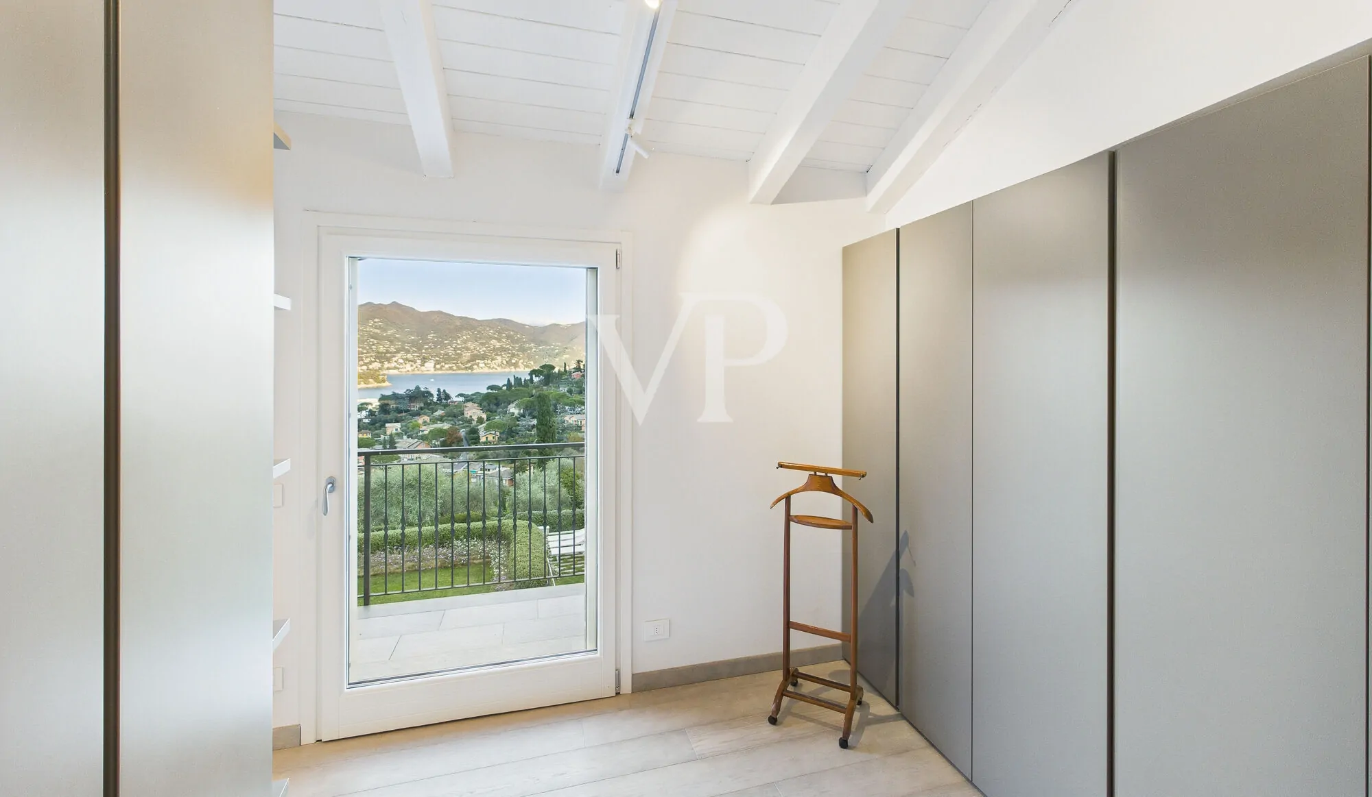 Villa 2 cabina armadio