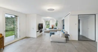 von_poll_real_estate_property_IT252942619_image_5