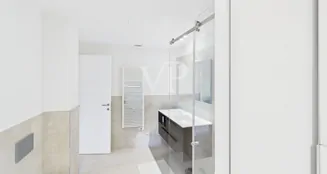 von_poll_real_estate_property_IT252942619_image_34