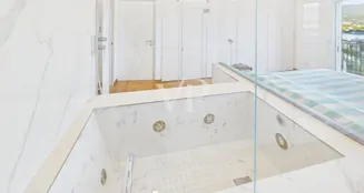 von_poll_real_estate_property_IT252942619_image_95