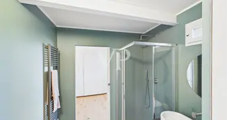 von_poll_real_estate_property_IT252942619_image_101