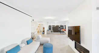 von_poll_real_estate_property_IT252942619_image_47