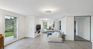 von_poll_real_estate_property_IT252942619_image_128