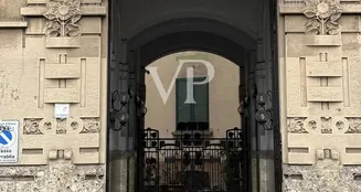 von_poll_real_estate_property_IT252942644_image_4