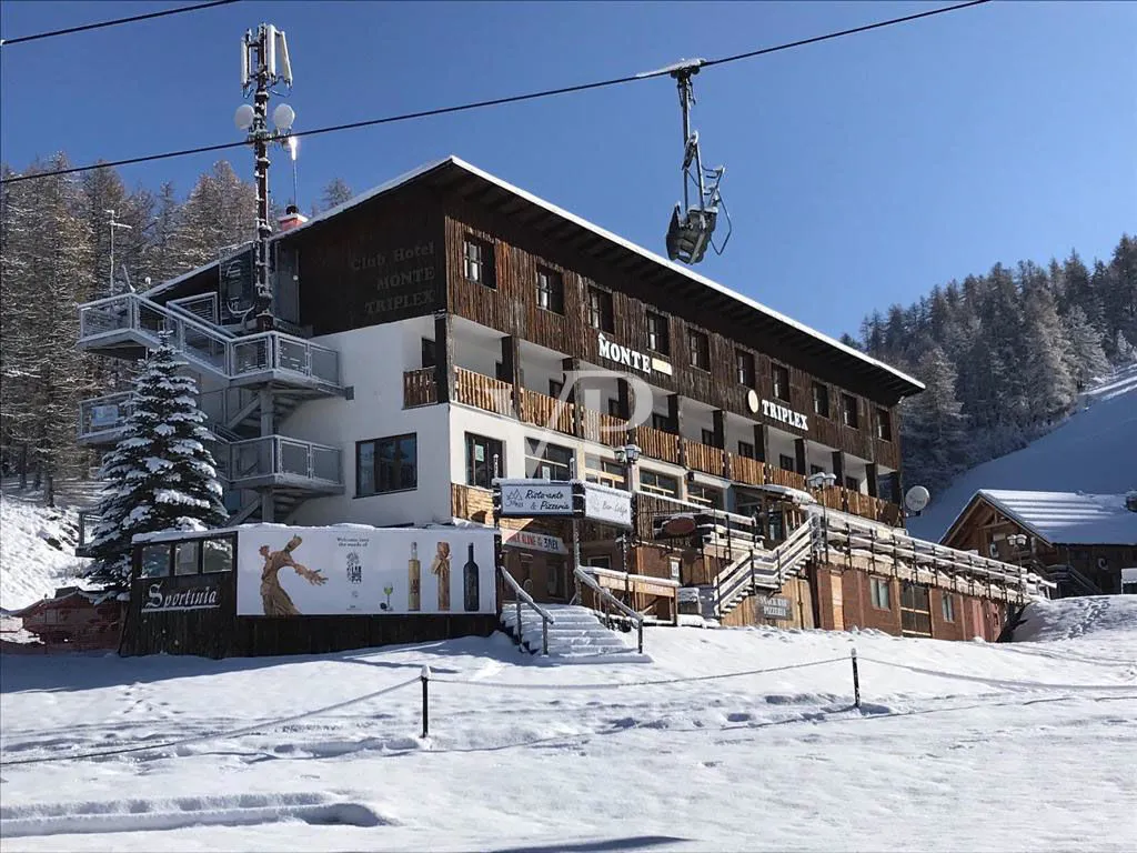 Hotel Monte Triplex, Ski-in/Ski-out in Sauze d'Oulx