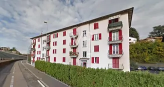 von_poll_real_estate_property_IT252942657_image_0