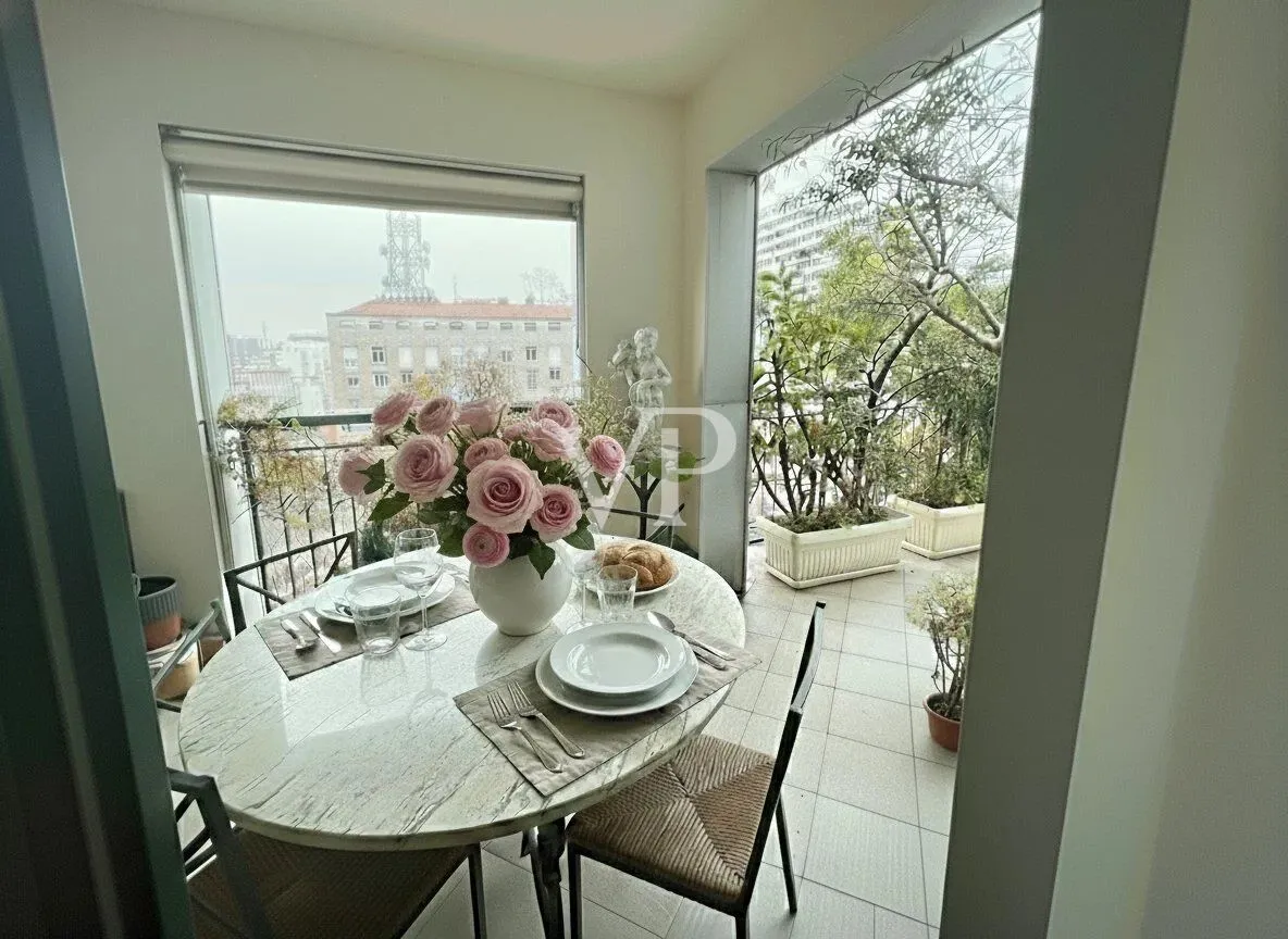 Angolo pranzo su terrazzo