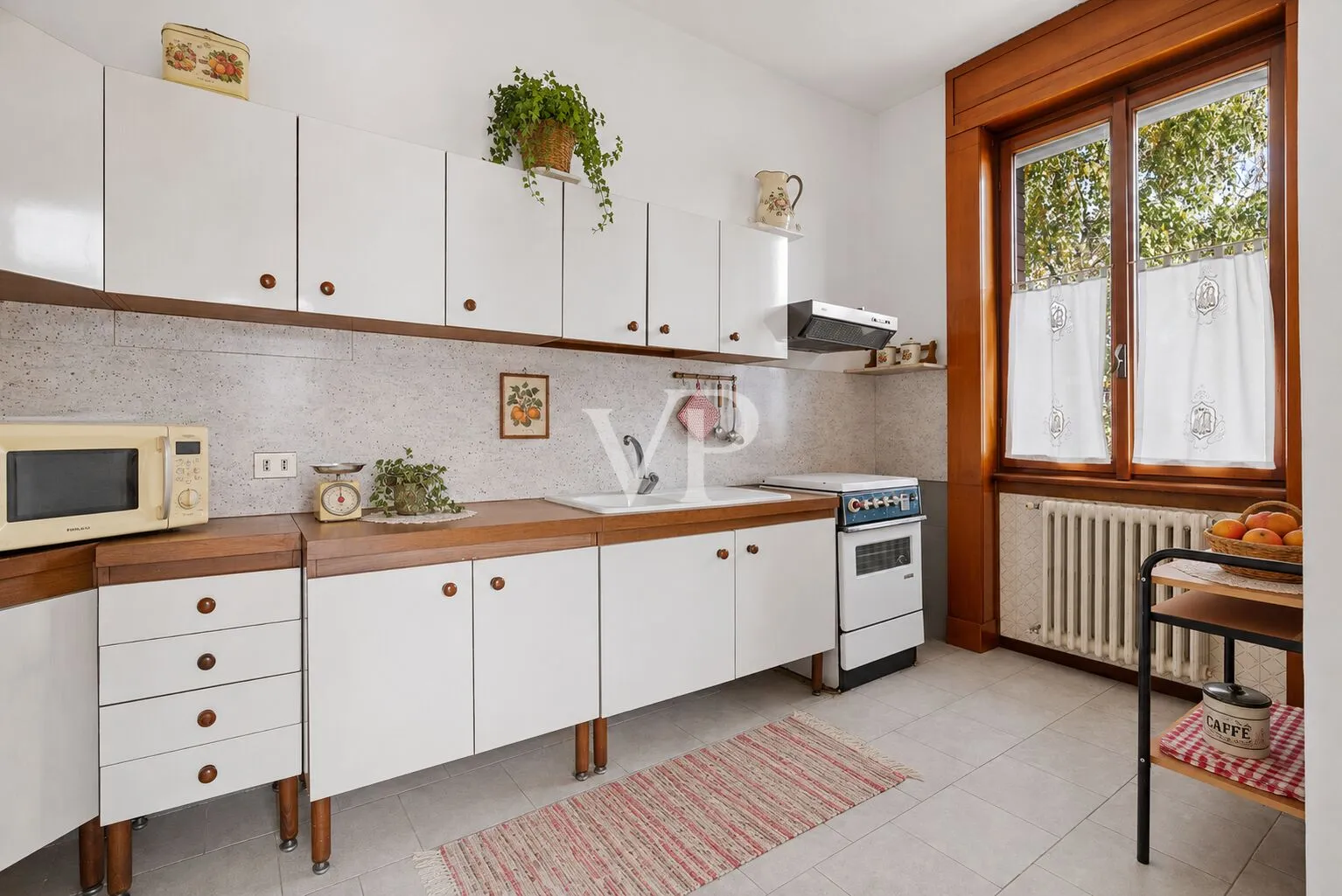 Villa plurifamiliare con ampio giardino privato alle porte di Milano