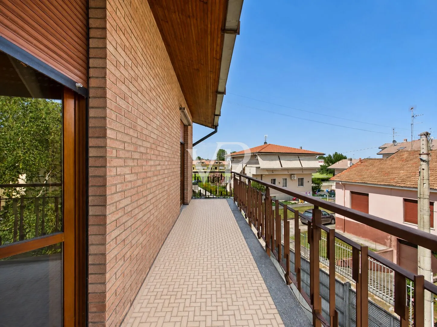 Villa plurifamiliare con ampio giardino privato alle porte di Milano