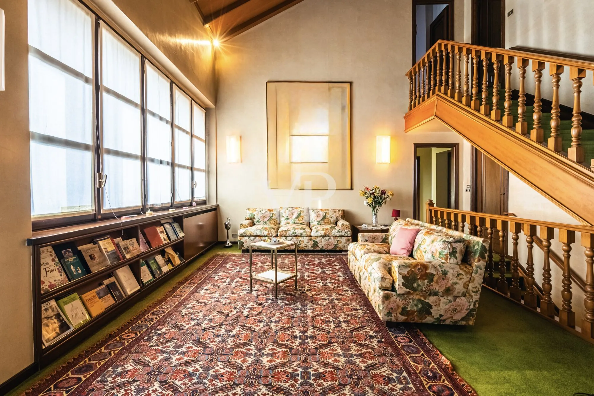 Majestic villa in dominant position with private pool