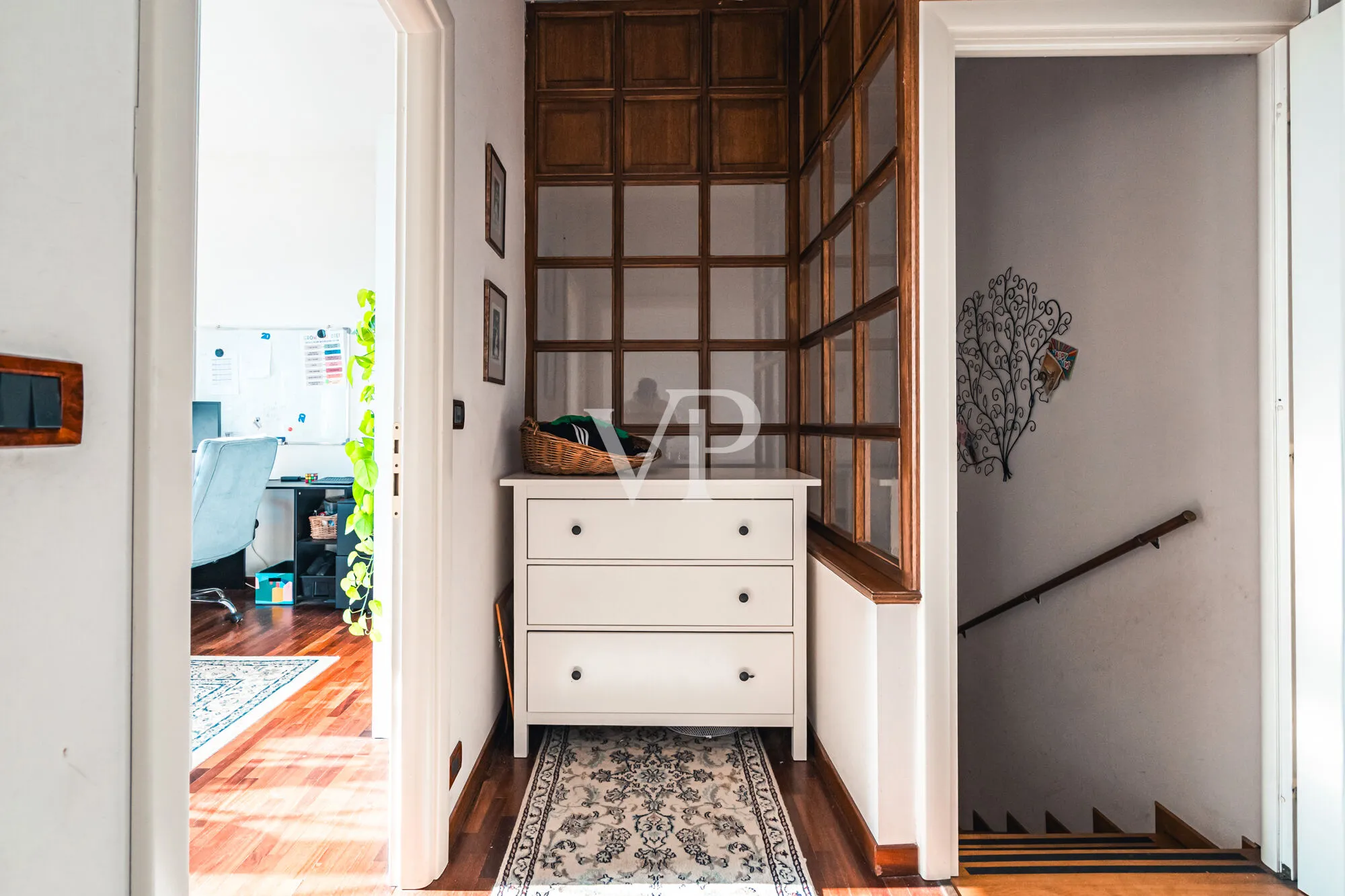 Villa with garden and breathtaking views of the Alps