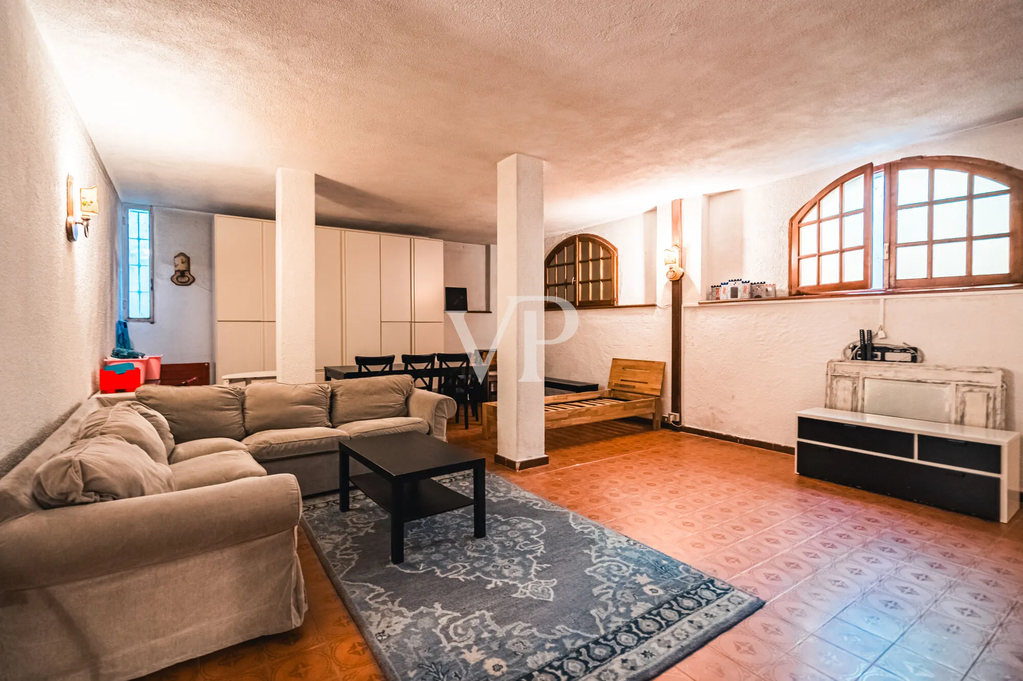 Villa with garden and breathtaking views of the Alps