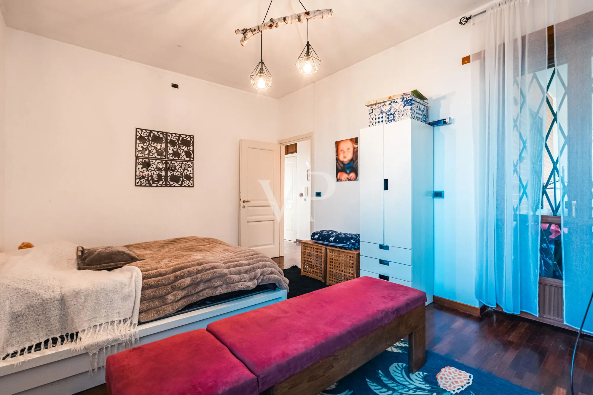 Villa with garden and breathtaking views of the Alps