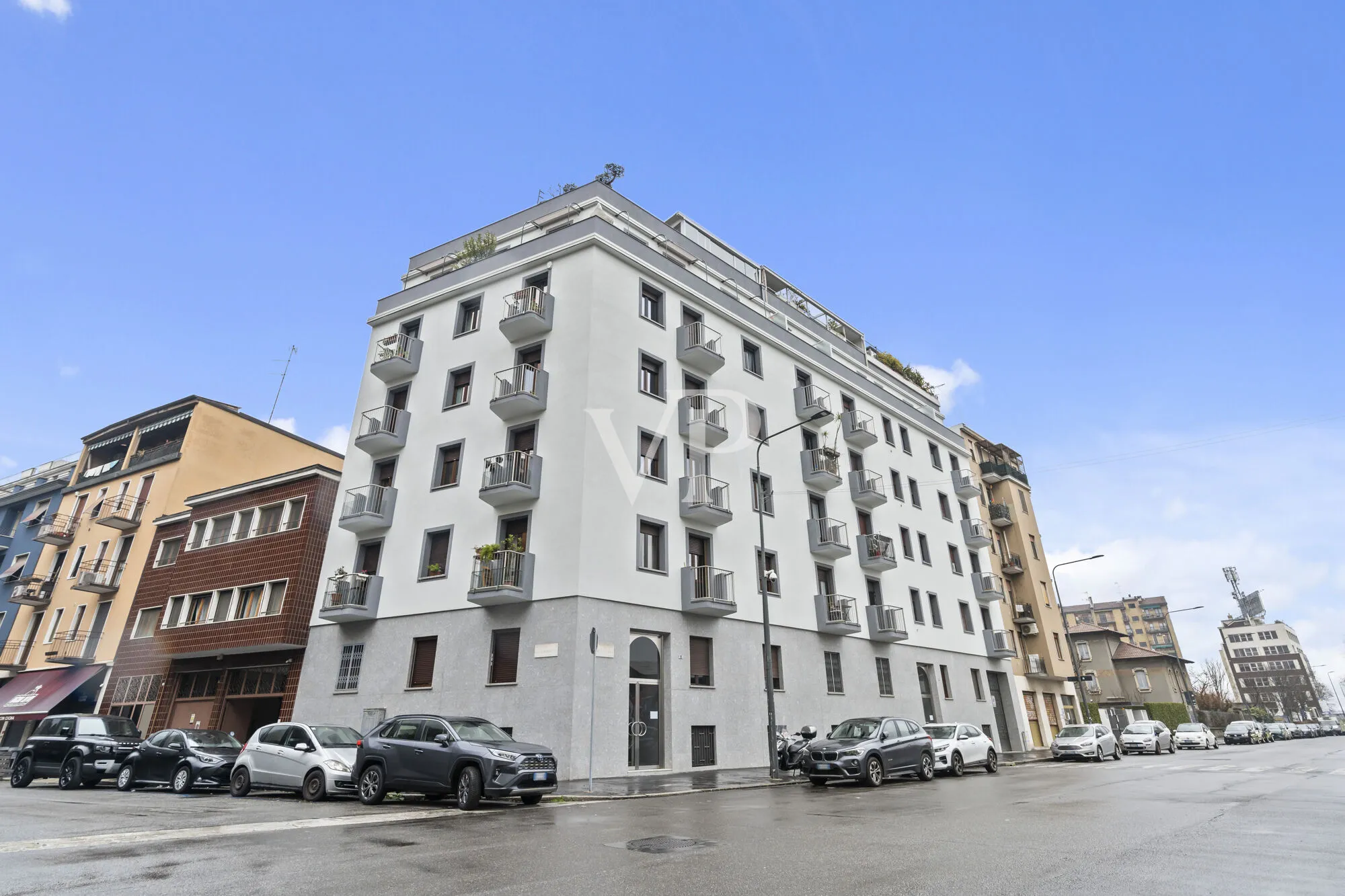 Lovely one-bedroom designer apartment with south-facing terrace