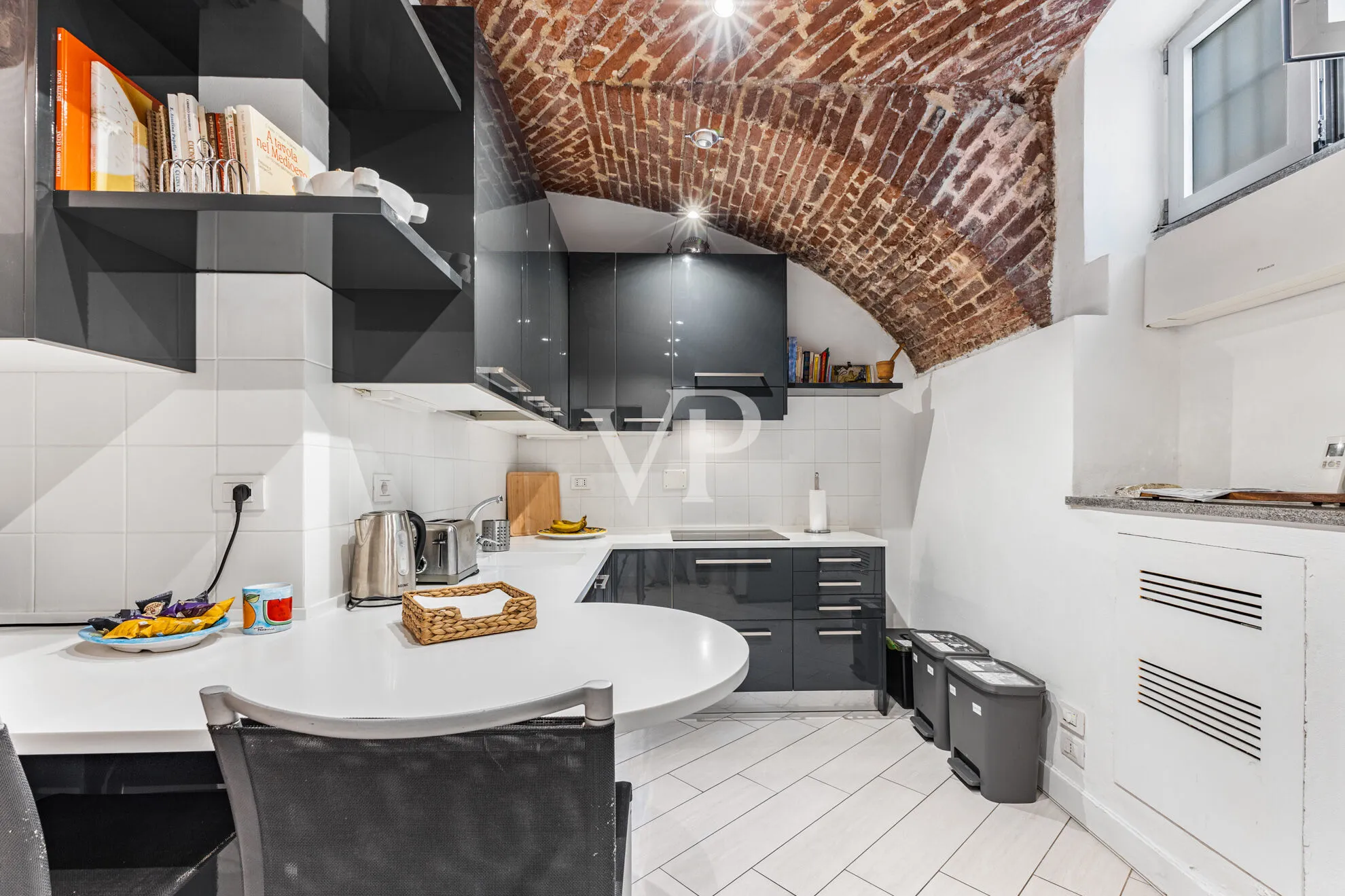 Spacious open space loft completely renovated