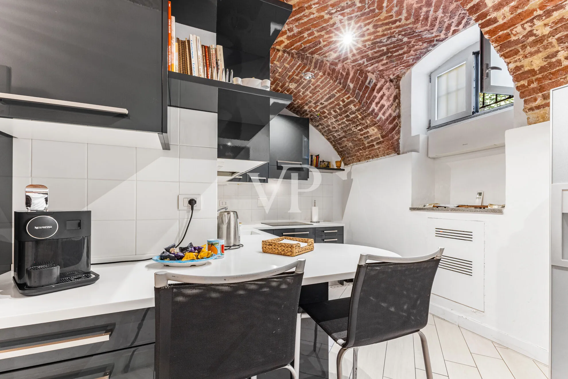 Spacious open space loft completely renovated