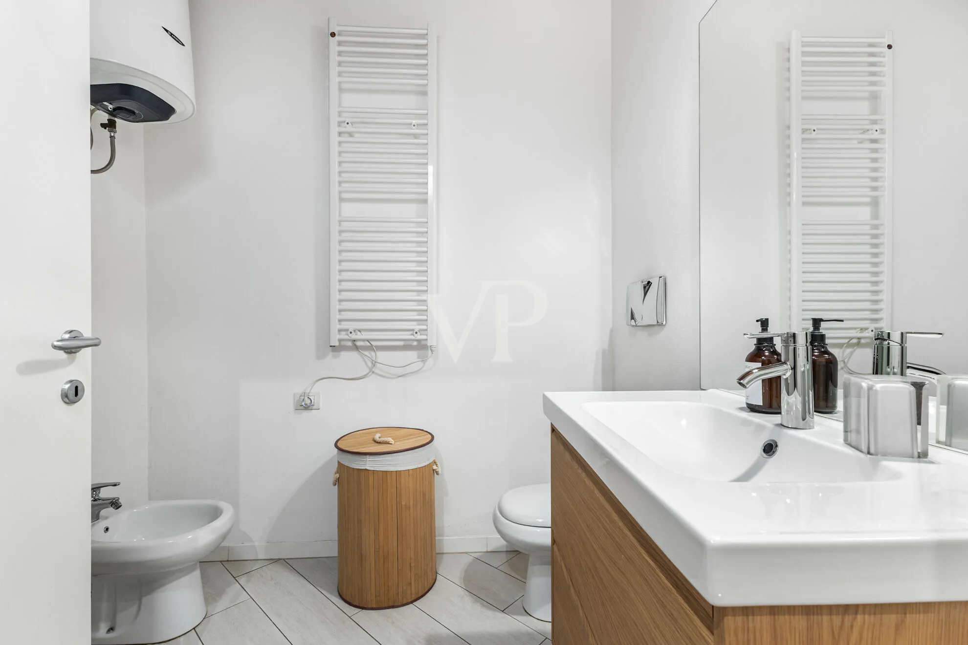 Spacious open space loft completely renovated