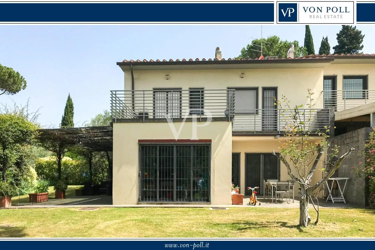 Marignolle - Portion of Villa with Private Garden and Garage