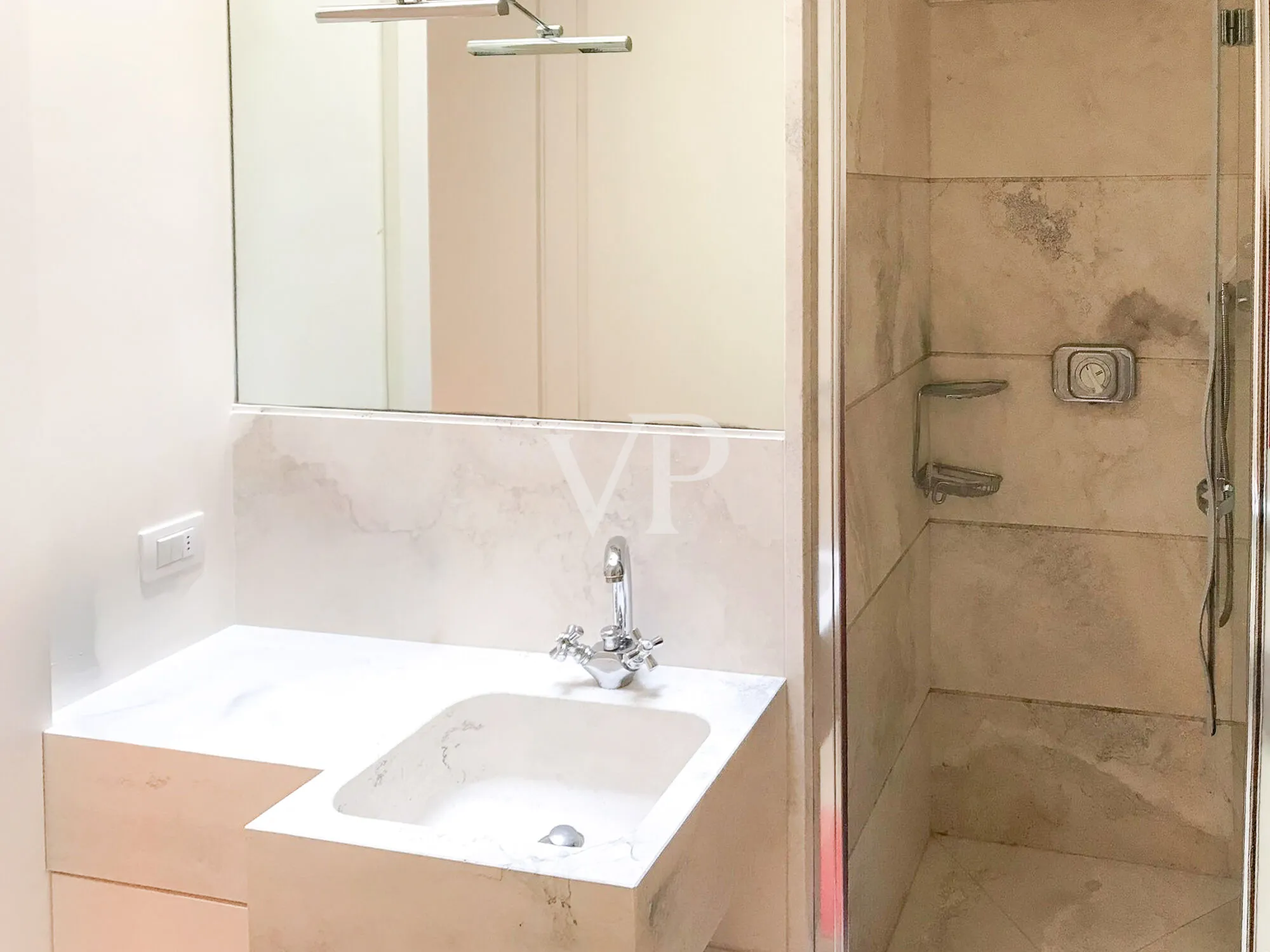 Marignolle - Portion of Villa with Private Garden and Garage