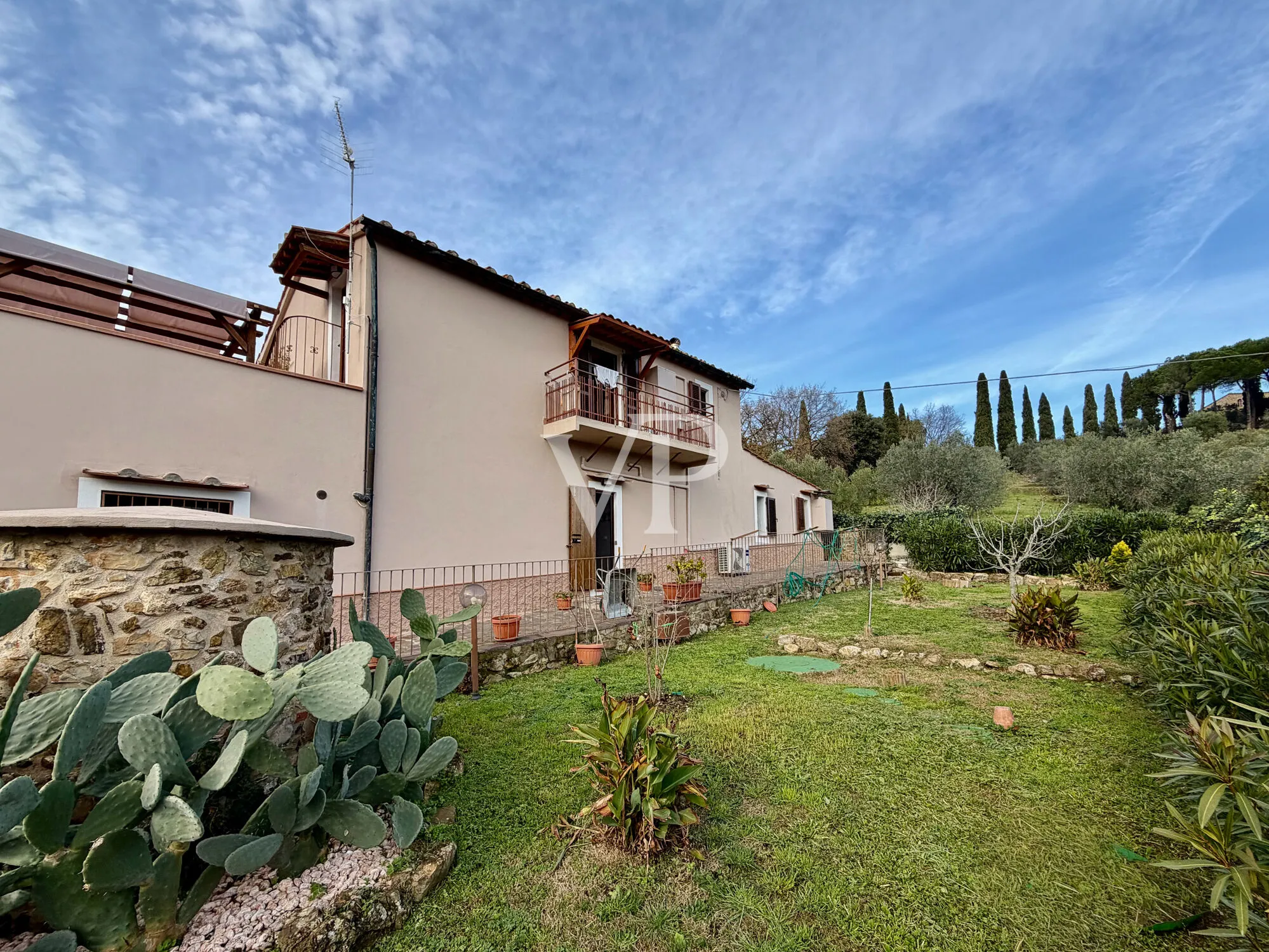 Renovated farmhouse with panoramic views of Massa Marittima and private garden in Tuscan Maremma
