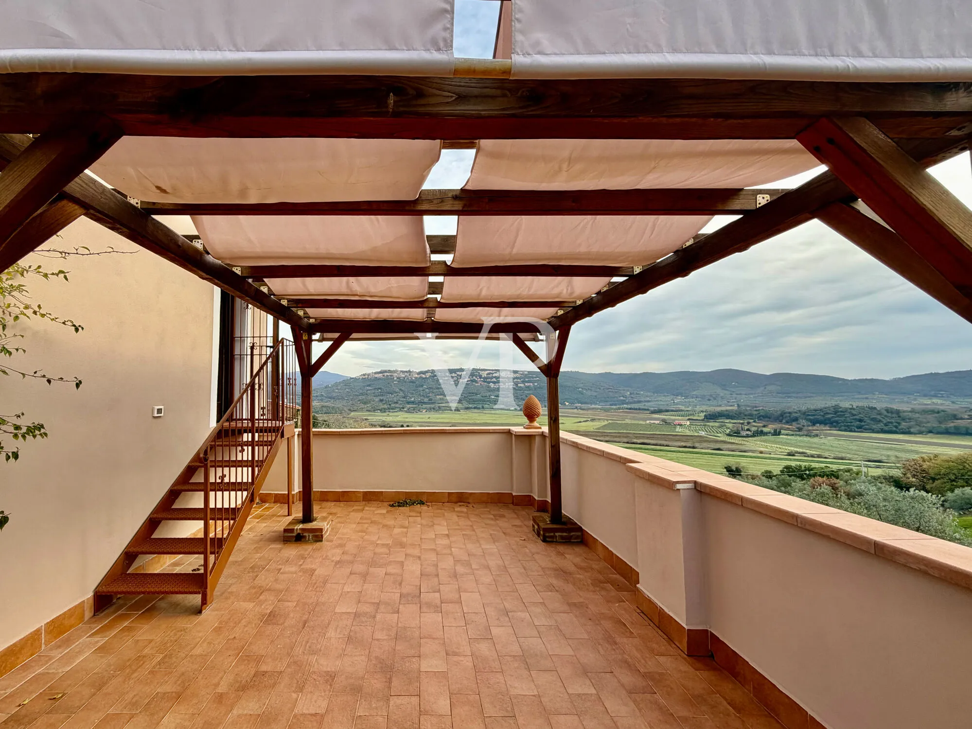 Renovated farmhouse with panoramic views of Massa Marittima and private garden in Tuscan Maremma