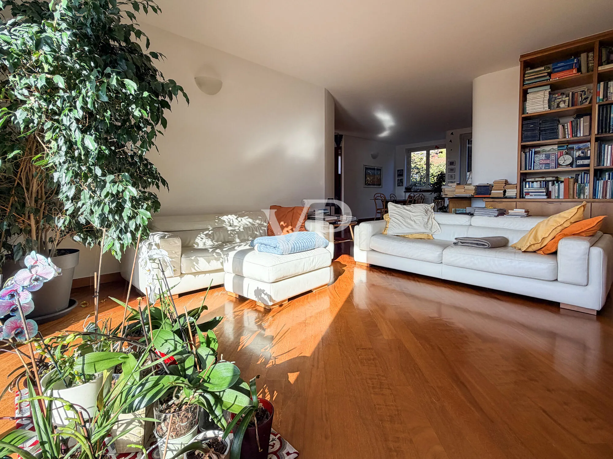 Como Albate Centro - Exclusive villa with garden in central area
