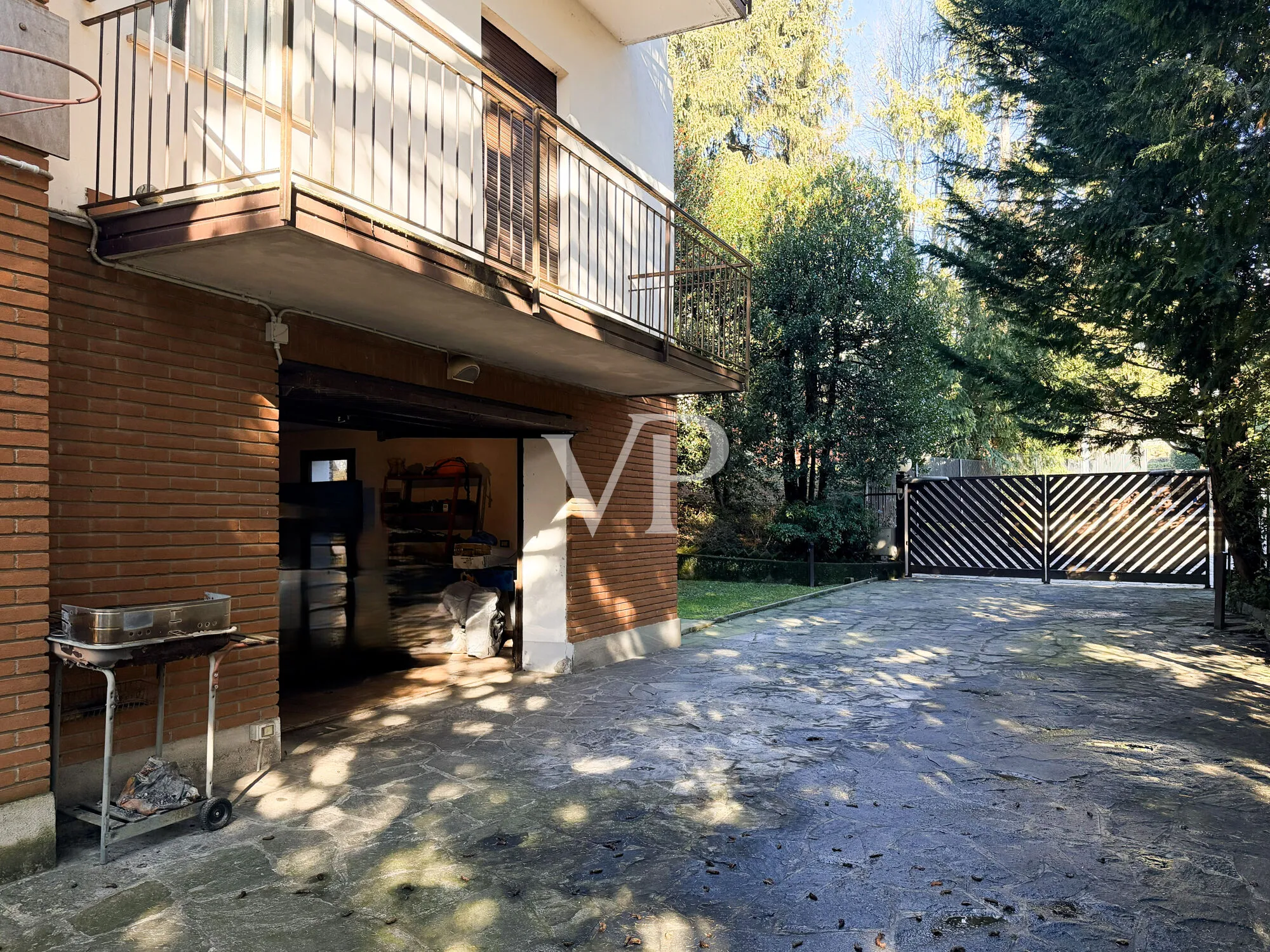 Como Albate Centro - Exclusive villa with garden in central area