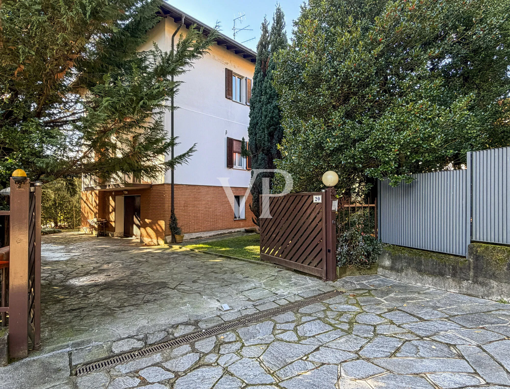 Como Albate Centro - Exclusive villa with garden in central area