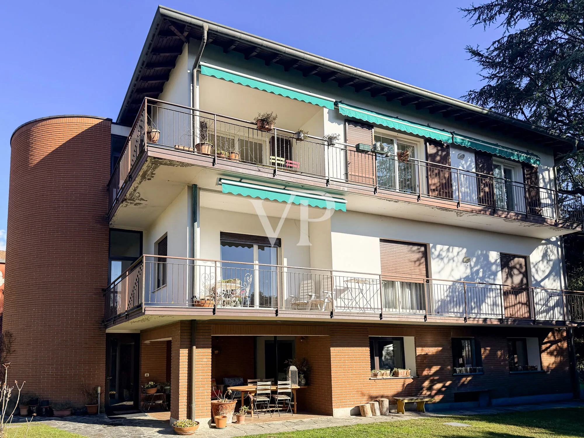 Como Albate Centro - Exclusive villa with garden in central area