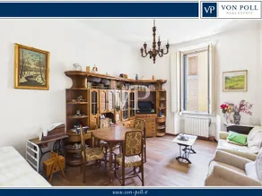 Helle Wohnung in einem historischen Gebäude mit Keller