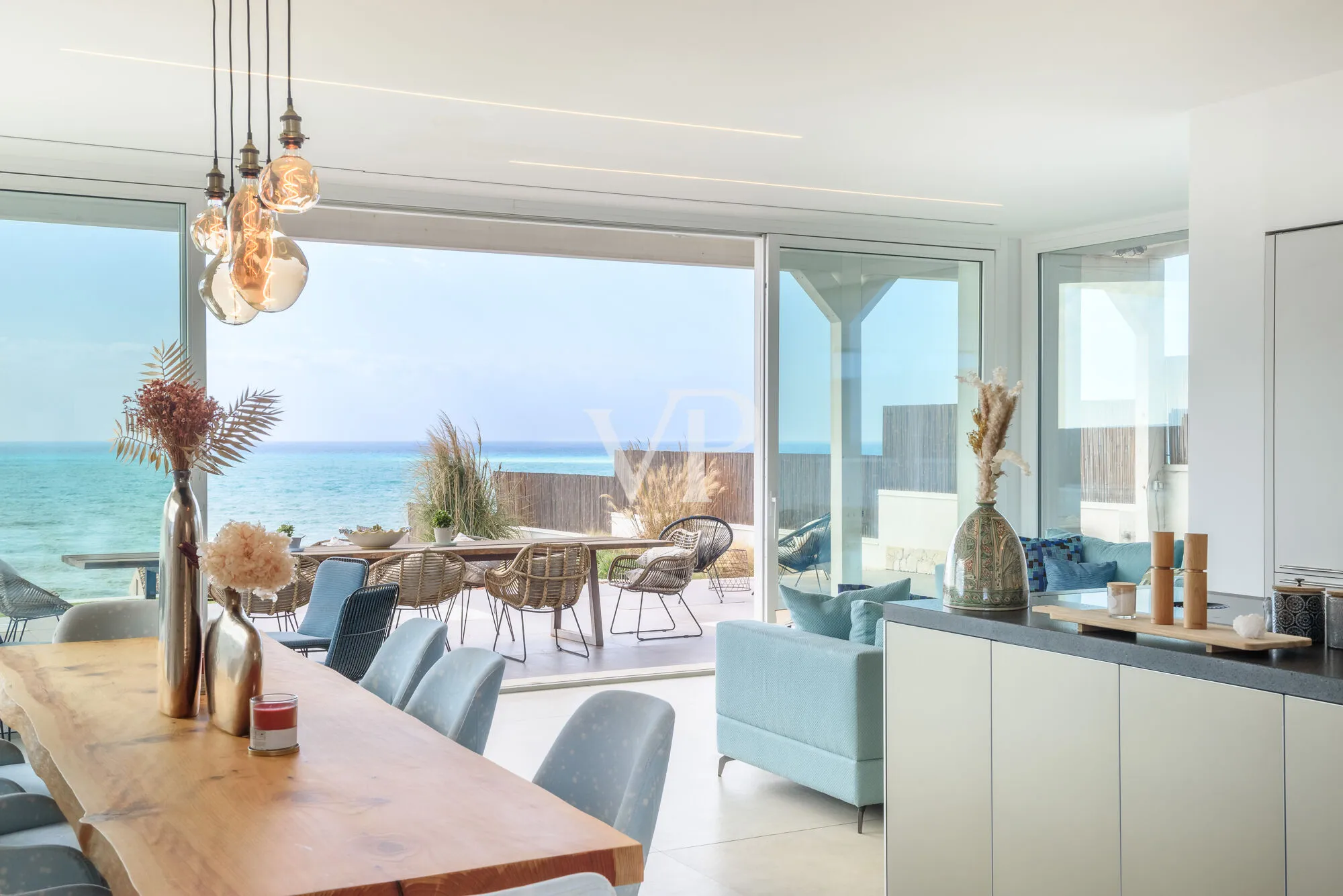 Exklusive Design-Villa zwischen Meer und Natur in Cava D'Aliga - Ostsizilien