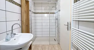 von_poll_real_estate_property_25311014_image_11