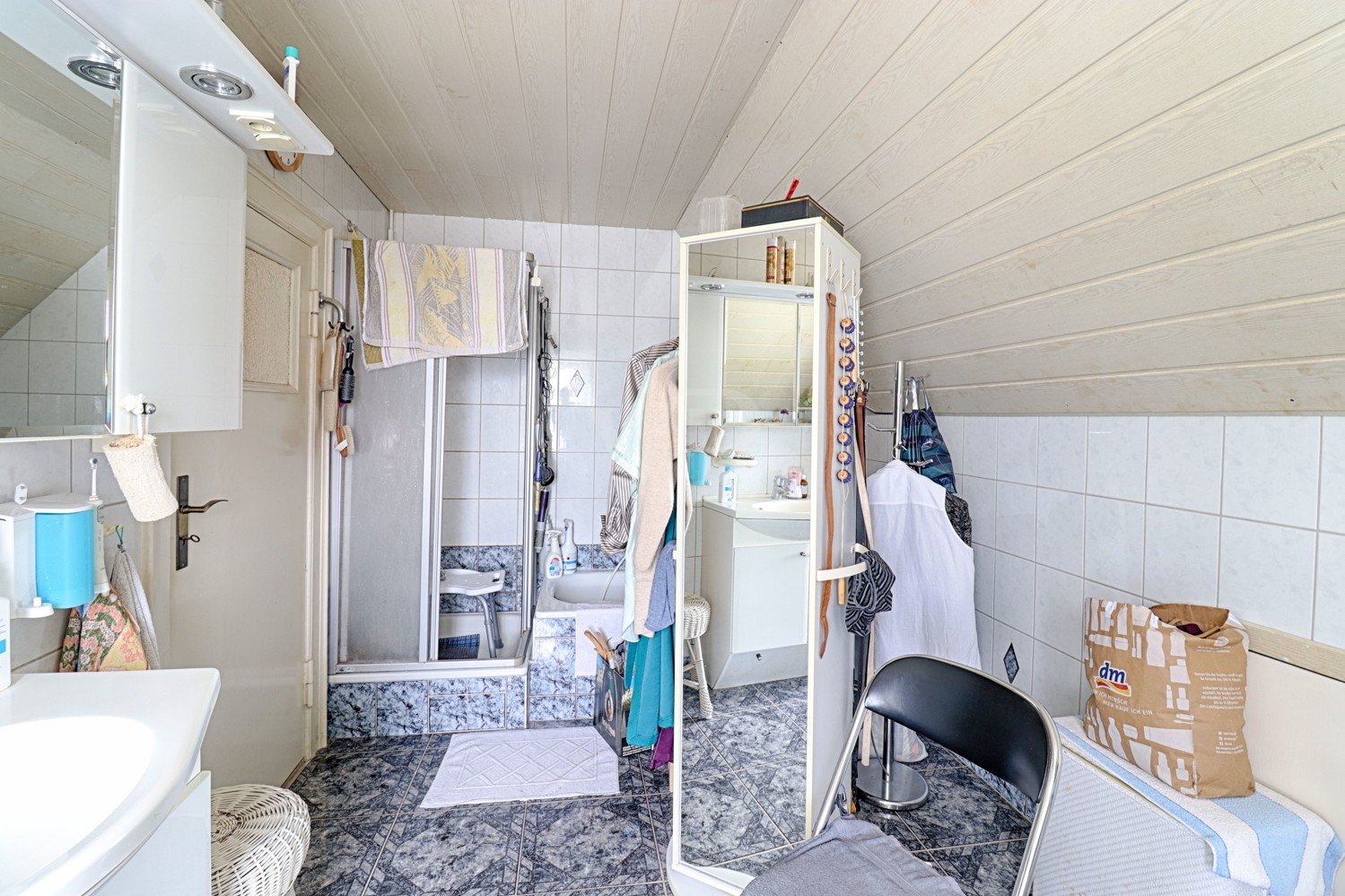 Badezimmer DG