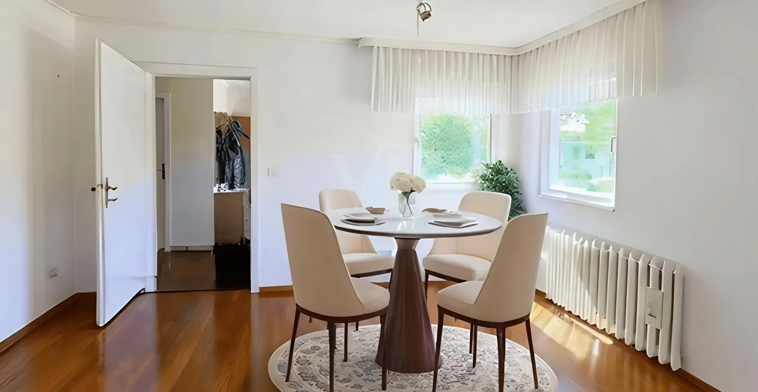 Esszimmer digital möbliert