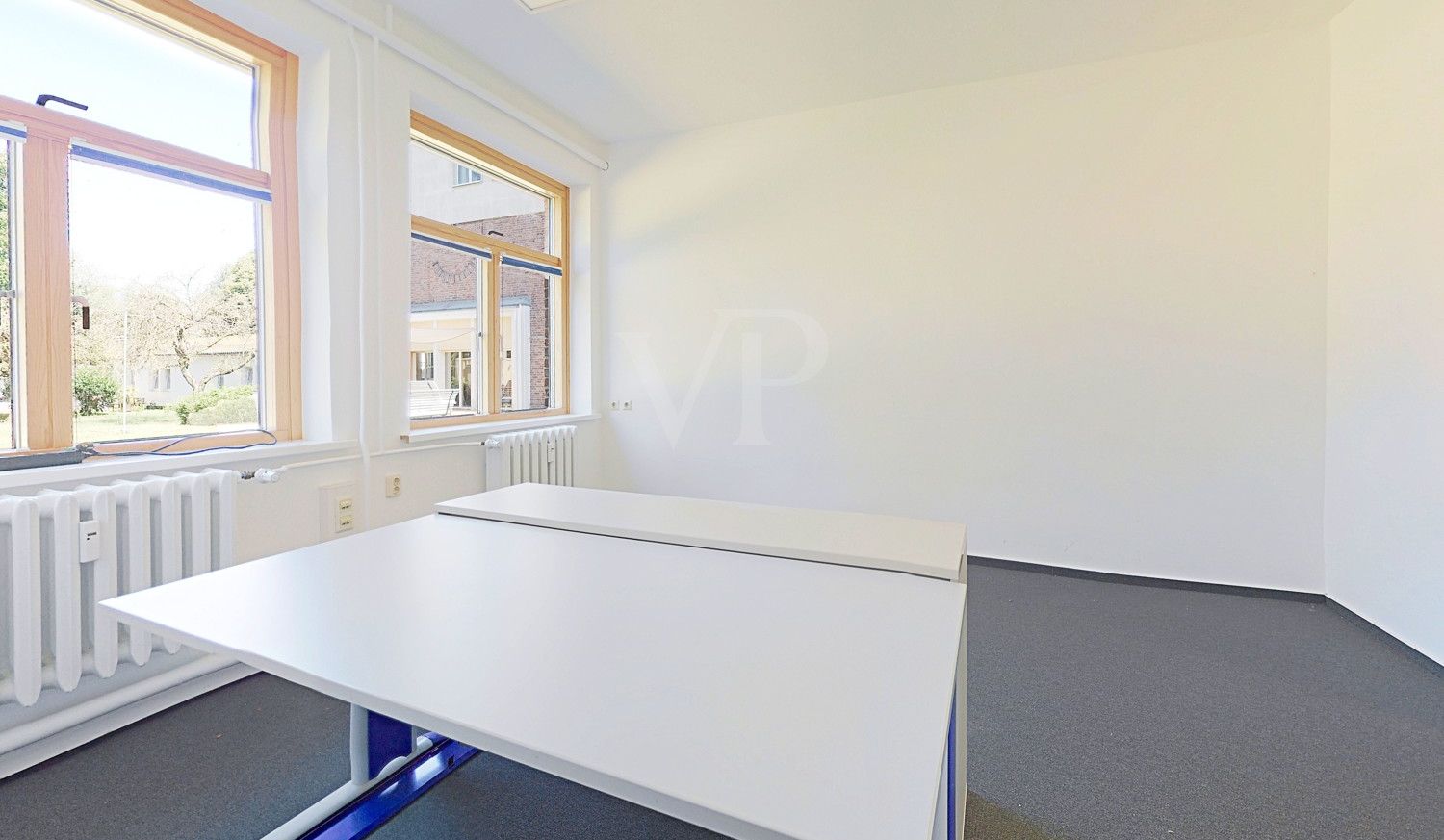 Büro 1